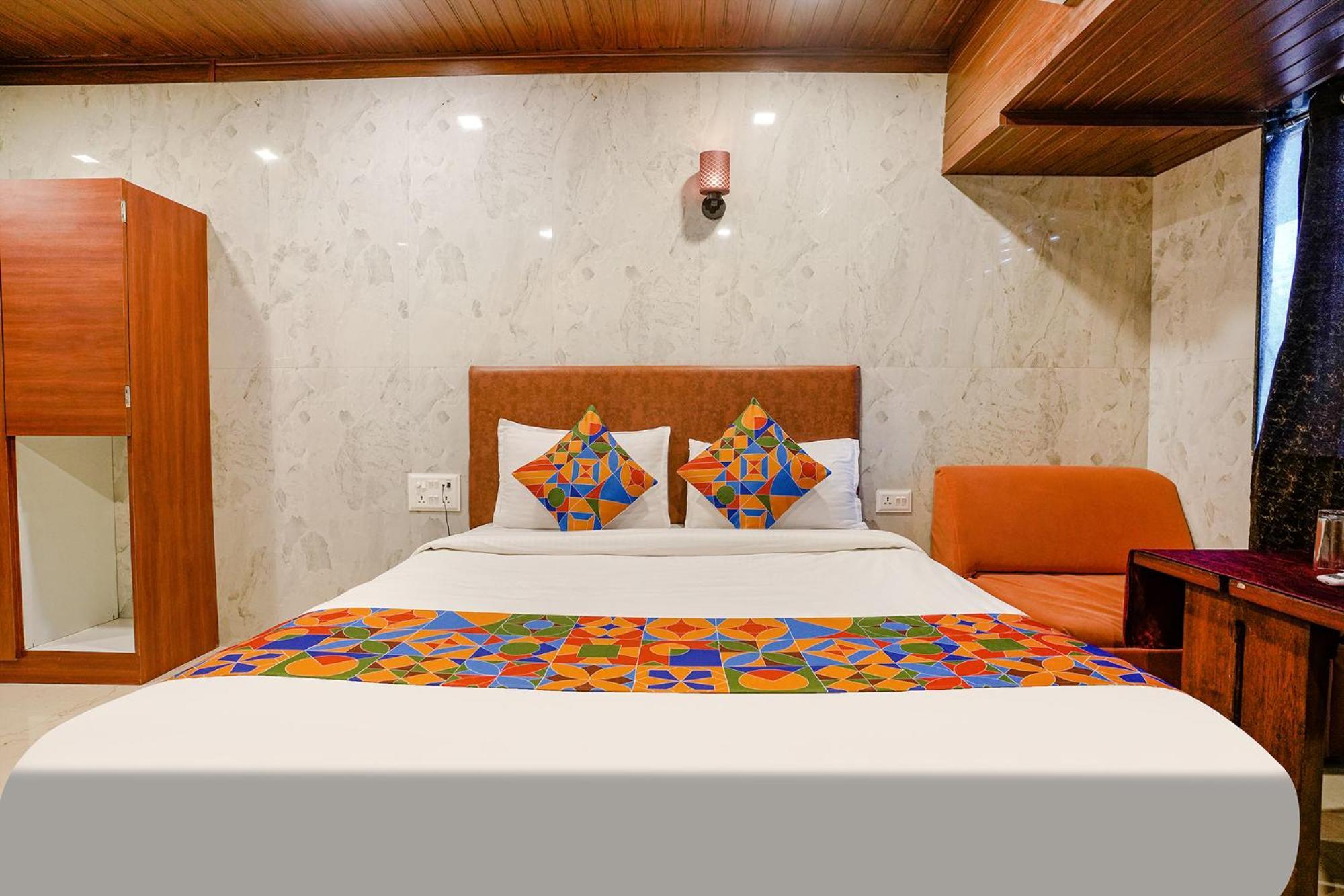 Fabexpress Yatri Inn - Navi Mumbai Turambhe Екстер'єр фото