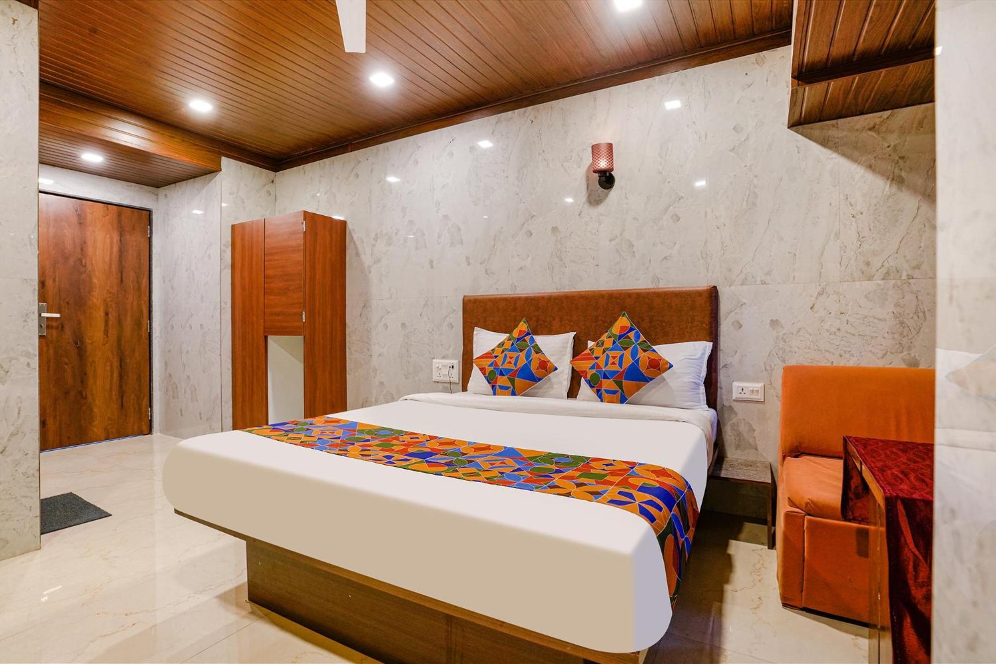 Fabexpress Yatri Inn - Navi Mumbai Turambhe Екстер'єр фото