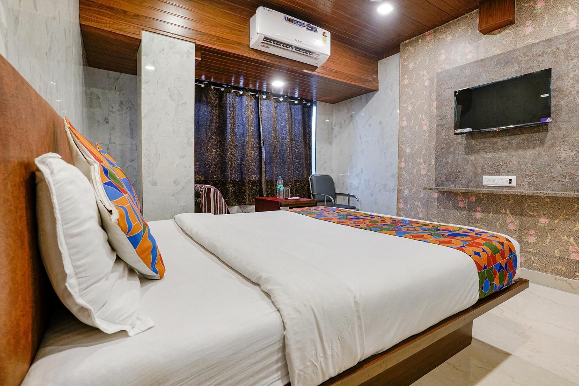 Fabexpress Yatri Inn - Navi Mumbai Turambhe Екстер'єр фото