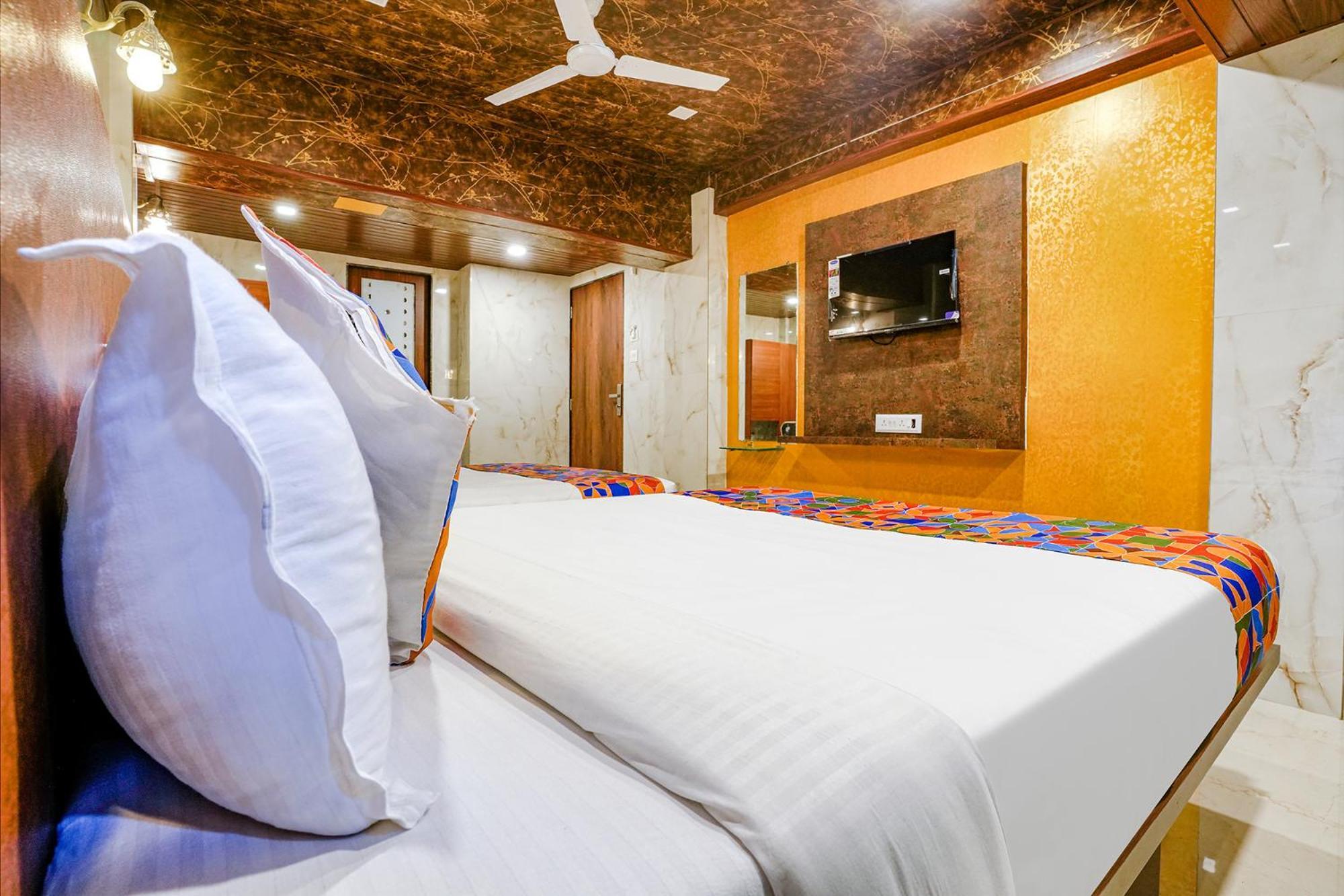 Fabexpress Yatri Inn - Navi Mumbai Turambhe Екстер'єр фото