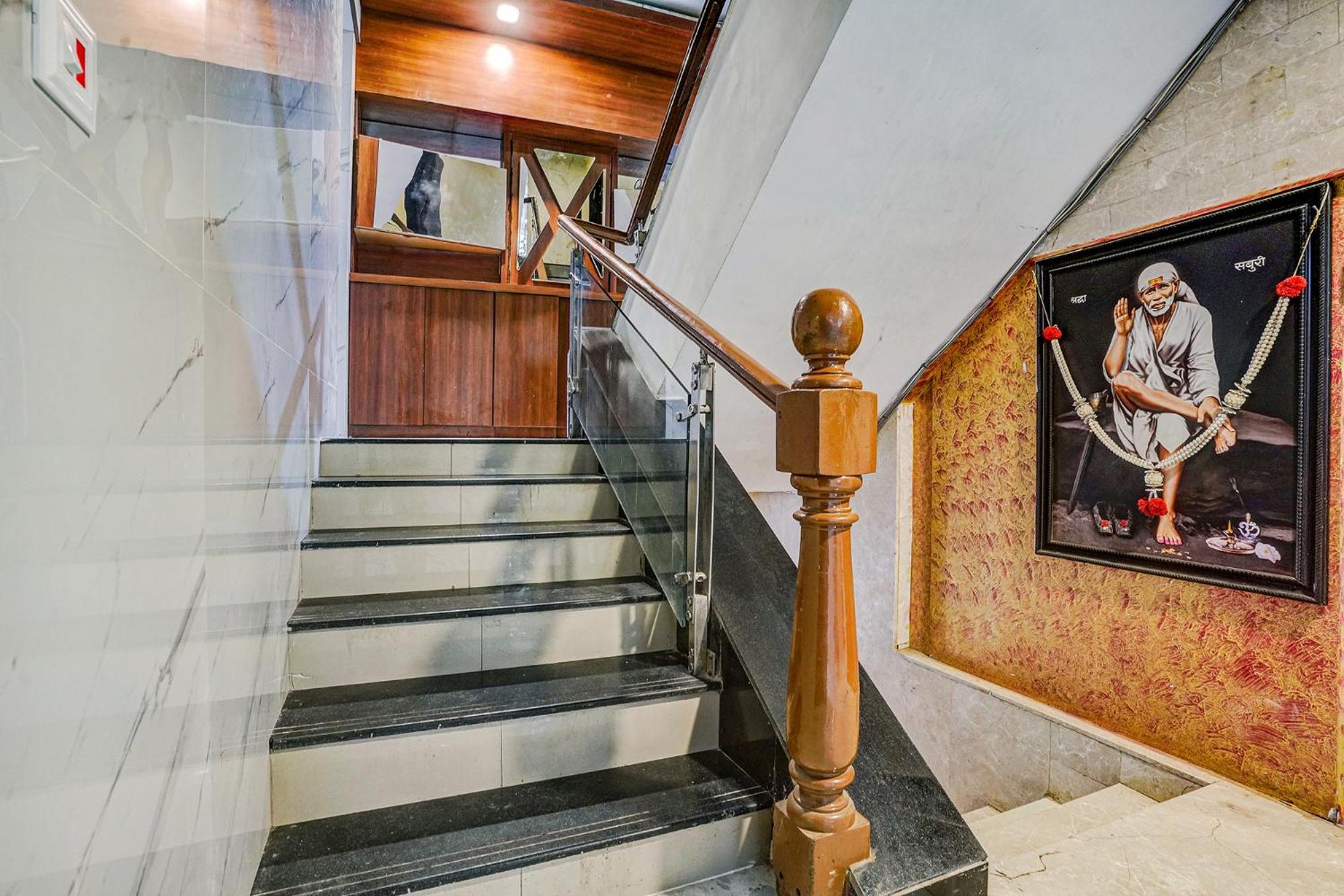 Fabexpress Yatri Inn - Navi Mumbai Turambhe Екстер'єр фото